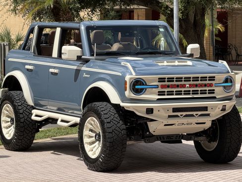 Used 2025 Ford Bronco Outer Banks AWD/4WD image 10