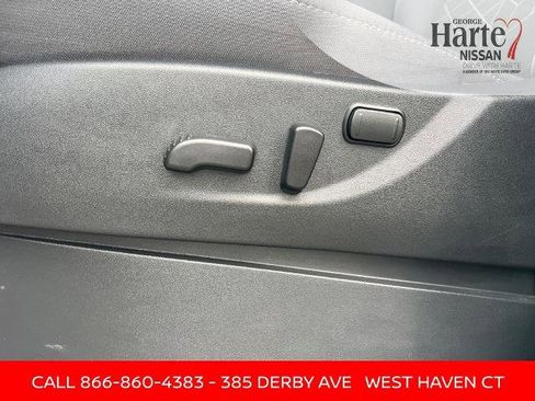 Certified 2025 Nissan Frontier SV image 22