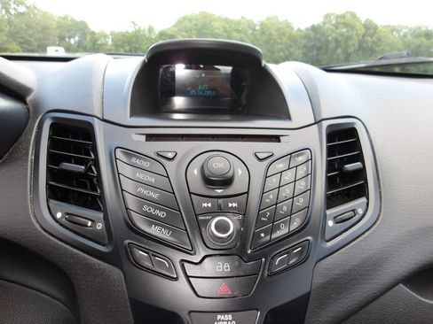 Used 2014 Ford Fiesta SE FWD image 12