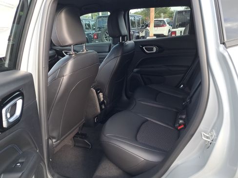 New 2026 Jeep Compass Latitude image 6