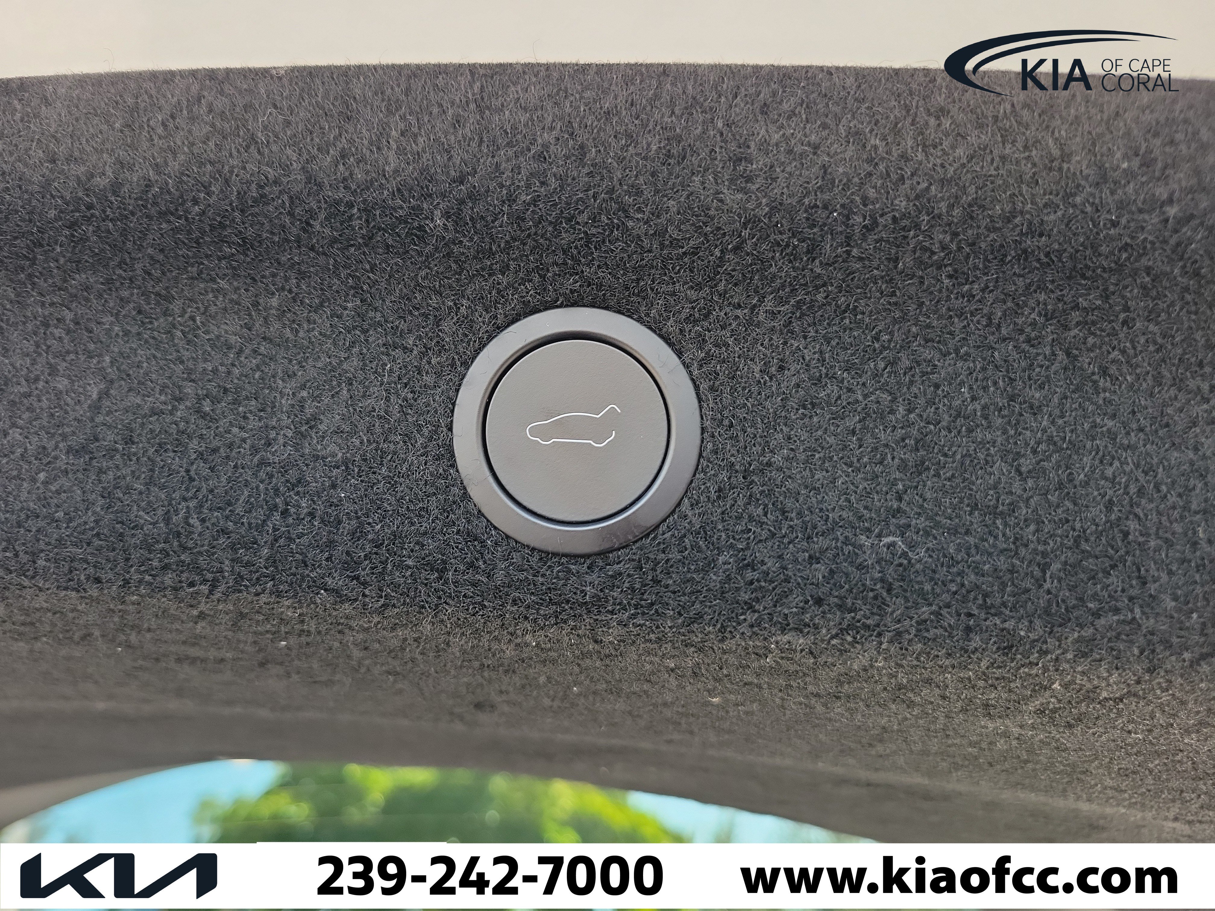 Used 2026 Tesla Model Y 2WD image 11