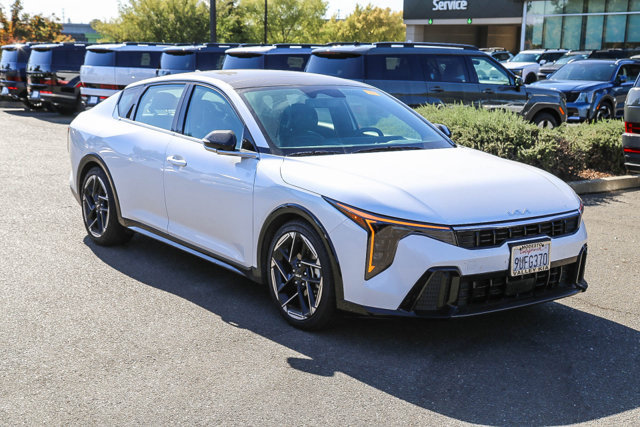 Used 2025 Kia K4 GT-Line w/ GT-Line Sunroof Package FWD image 6