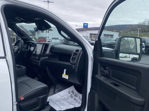 New 2026 RAM 3500 Tradesman w/ Chrome Appearance Group A image 25