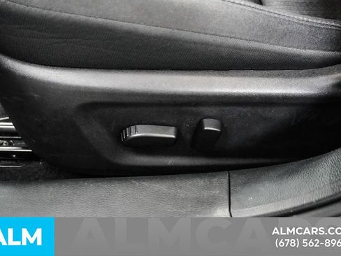 Used 2025 Nissan Altima 2.5 SV image 32