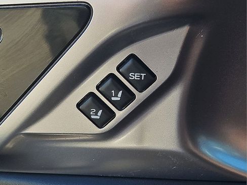 Used 2024 Subaru Outback Touring w/ Popular Package #2 image 24