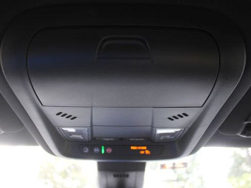 Used 2023 Chevrolet Equinox RS FWD image 57
