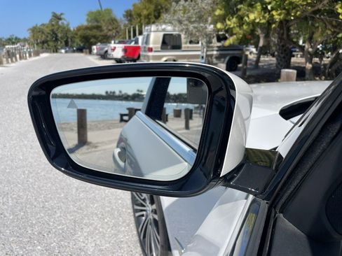 Used 2020 BMW 530i xDrive w/ Convenience Package image 25