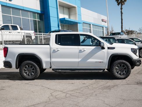 New 2026 GMC Sierra 1500 AT4X image 4
