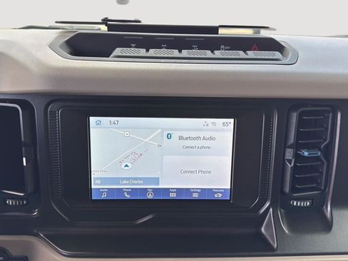 Used 2021 Ford Bronco Wildtrak image 16