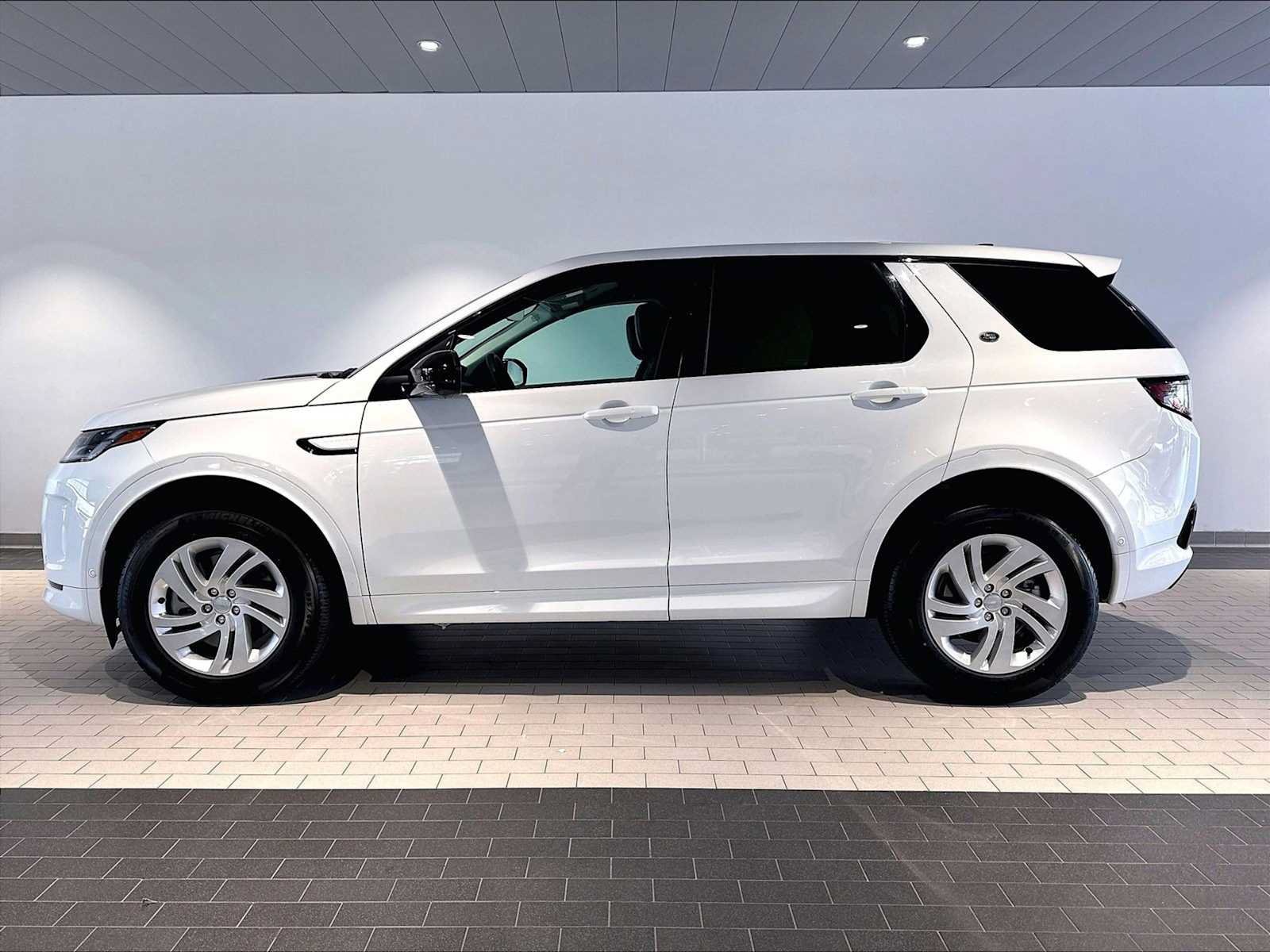 Used 2024 Land Rover Discovery Sport S AWD/4WD image 2
