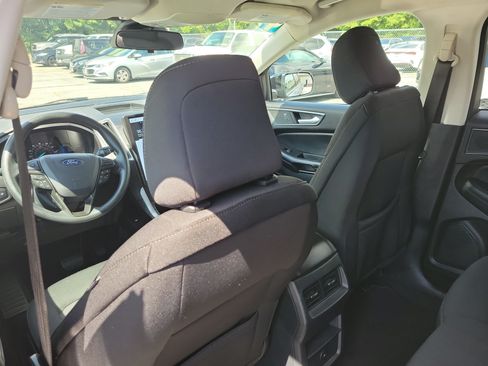 Used 2024 Ford Edge SE w/ Black Appearance Package AWD/4WD image 12
