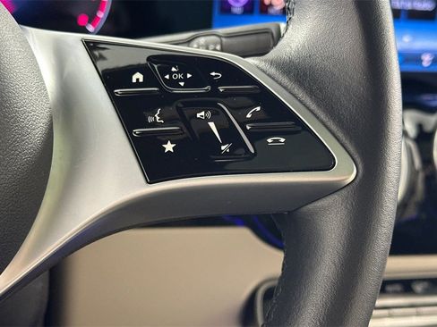 Certified 2025 Mercedes-Benz GLA 250 4MATIC image 28