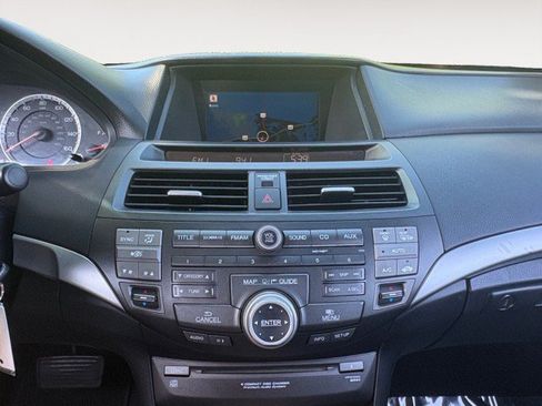 Used 2011 Honda Accord EX-L image 8