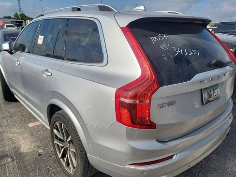 Used 2018 Volvo XC90 T5 Momentum w/ Convenience Package AWD/4WD image 6
