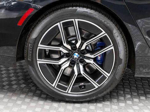 Used 2024 BMW 760i xDrive w/ Executive Package AWD/4WD image 47