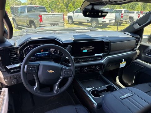 New 2026 Chevrolet Silverado 3500 High Country w/ High Country Premium Package AWD/4WD image 10