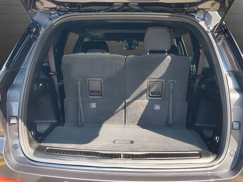 Used 2024 Jeep Grand Cherokee L Laredo image 8