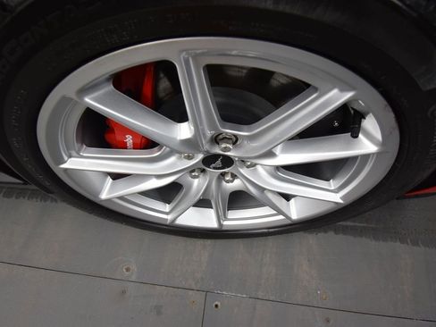 Used 2024 Ford Mustang GT Premium image 3