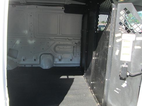 Used 2014 Ford E-250 and Econoline 250 image 13