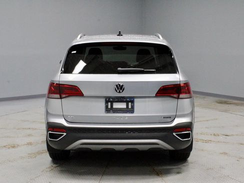 Used 2023 Volkswagen Taos SEL AWD/4WD image 10