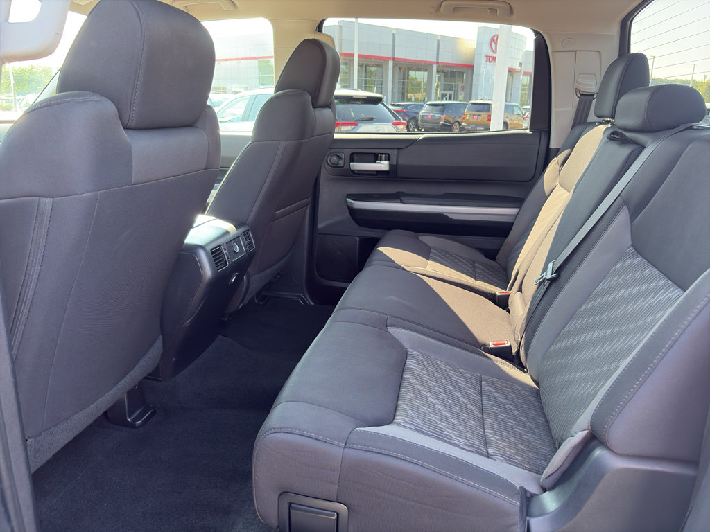 Used 2018 Toyota Tundra SR5 w/ SR5 Upgrade Package AWD/4WD image 10