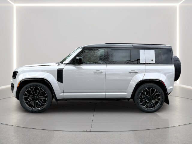 New 2026 Land Rover Defender 110 OCTA AWD/4WD image 3