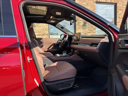 Used 2025 Mitsubishi Outlander SEL AWD/4WD image 15