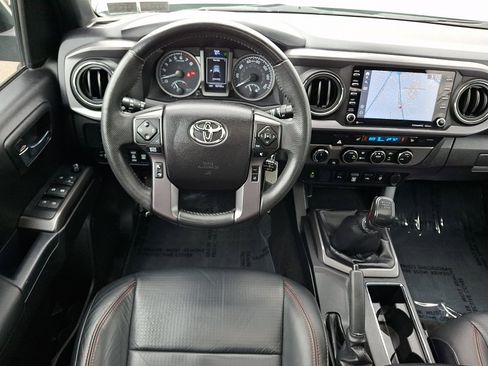 Used 2021 Toyota Tacoma TRD Pro AWD/4WD image 13