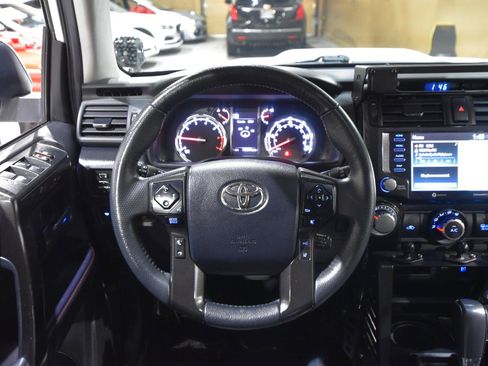 Used 2021 Toyota 4Runner Venture w/ Moonroof Package AWD/4WD image 26