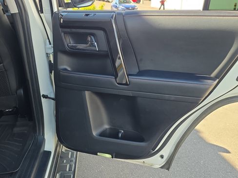 Used 2021 Toyota 4Runner TRD Off-Road Premium image 30