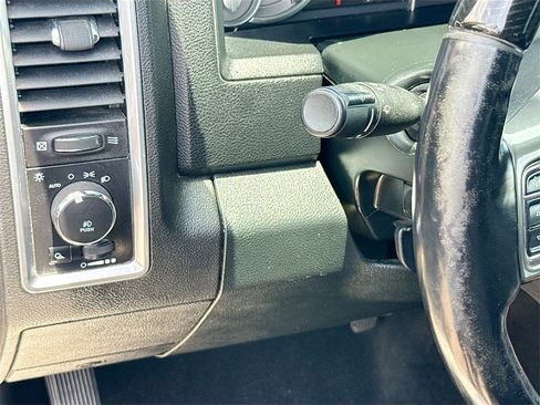 Used 2018 RAM 1500 Limited image 11