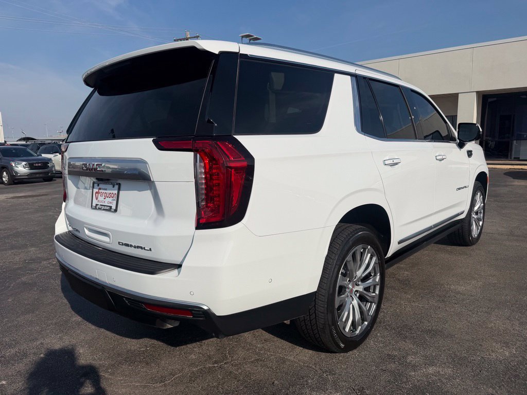 Used 2024 GMC Yukon Denali w/ Denali Reserve Package AWD/4WD image 3