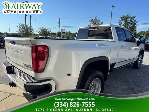 Used 2025 Chevrolet Silverado 3500 High Country w/ High Country Premium Package AWD/4WD image 6