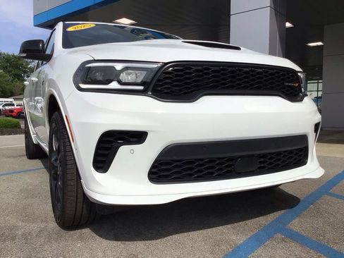 Used 2025 Dodge Durango GT AWD/4WD image 47