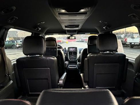 Used 2019 Dodge Grand Caravan GT image 31