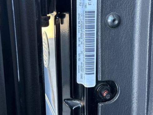 Used 2004 Jeep Wrangler Rubicon w/ Dual Top Group image 32