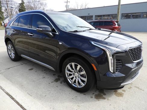 Used 2023 Cadillac XT4 Premium Luxury w/ Cold Weather Package image 11