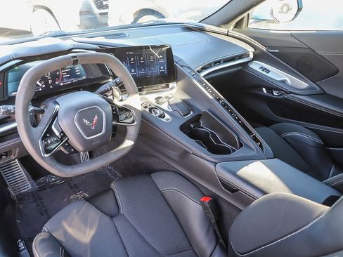 Used 2024 Chevrolet Corvette Stingray Coupe w/ Z51 Performance Package image 15