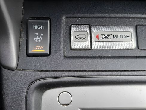 Used 2015 Subaru Forester 2.5i Limited w/ Protection Package #2 image 34