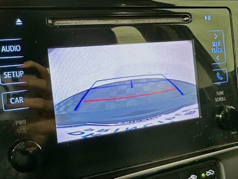 Used 2019 Toyota Corolla LE image 16