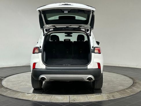 Used 2021 Ford Escape SE w/ Convenience Package FWD image 29