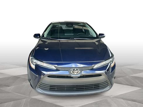 Used 2024 Toyota Corolla LE FWD image 3
