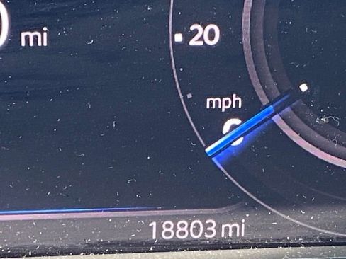 Certified 2023 Volkswagen Atlas Cross Sport SE w/ Panoramic Sunroof Package image 12