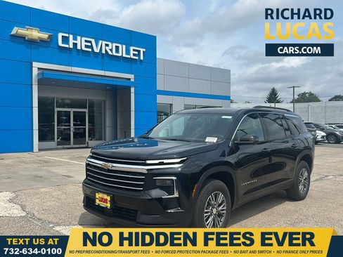 New 2026 Chevrolet Traverse LT w/ Driver Confidence Package AWD/4WD image 1