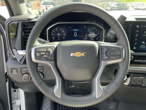 New 2026 Chevrolet Silverado 1500 LT image 17