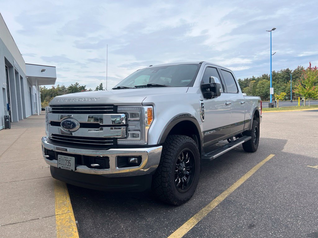 Used 2018 Ford F350 Lariat w/ Lariat Ultimate Package AWD/4WD image 2