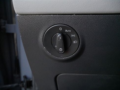 Certified 2024 Volkswagen Taos SEL image 27