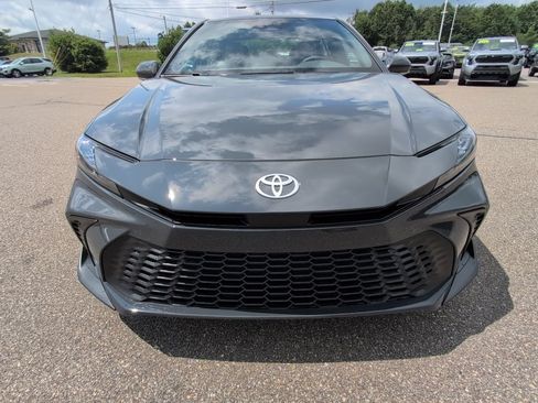 Certified 2026 Toyota Camry SE w/ Convenience Package FWD image 11