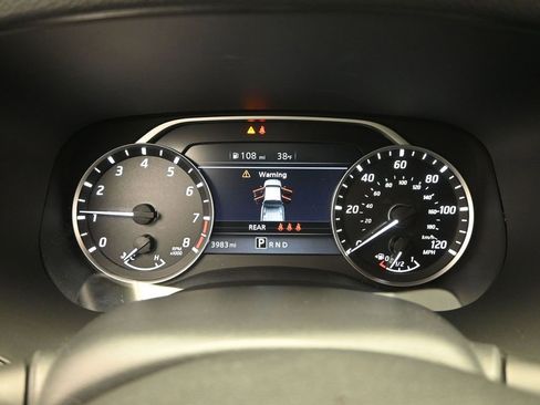 Used 2024 Nissan Frontier SV image 20