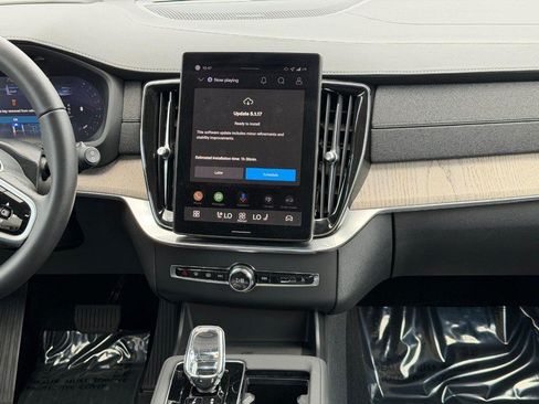 Certified 2026 Volvo XC90 B6 Ultra AWD/4WD image 14